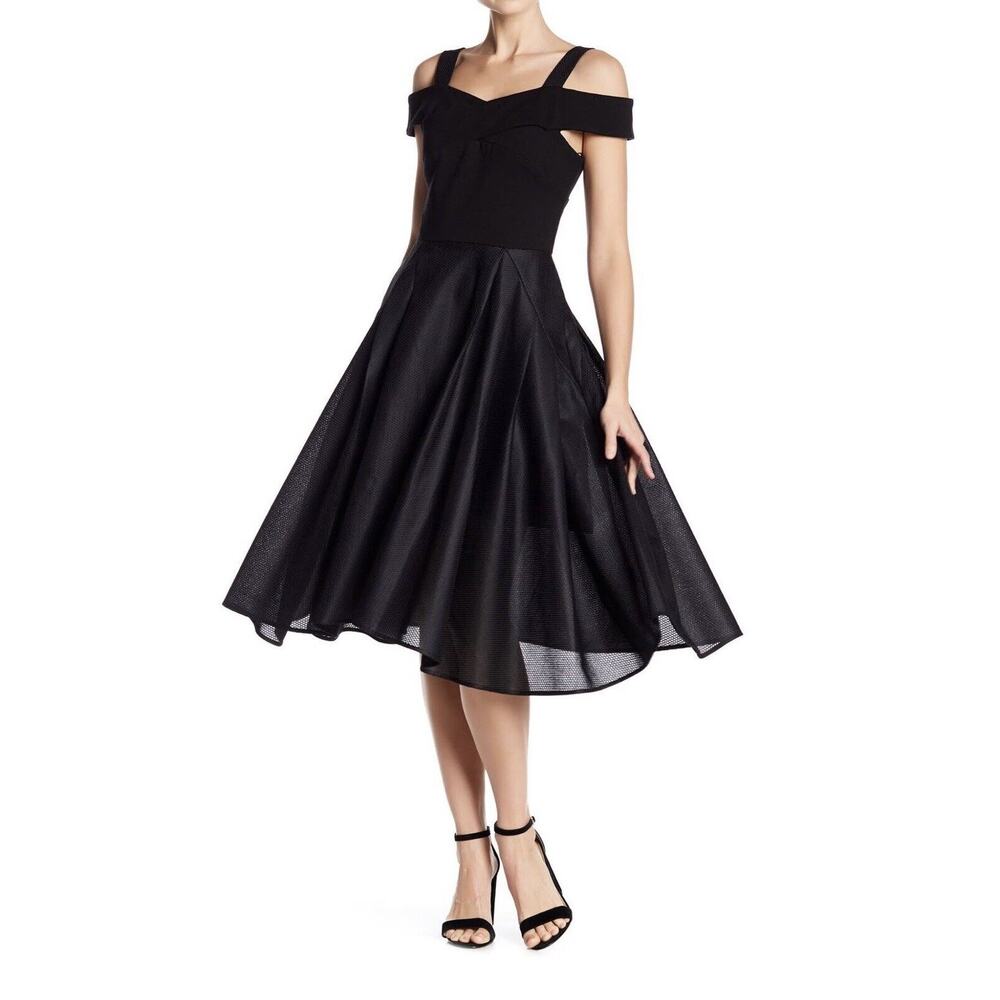 ELLIATT Verve Black Cold Shoulder Honeycomb Style Full Skirt Dress Sz Lg